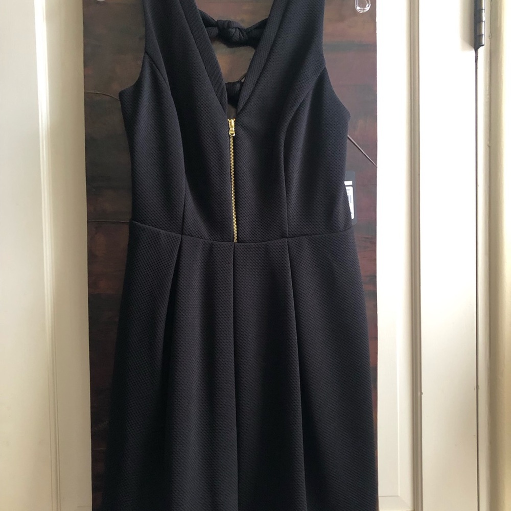Guess Elegant Black Dress with Gold Accent